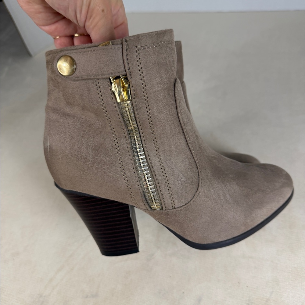 Streetswear society Tan Ankle Boots size US7